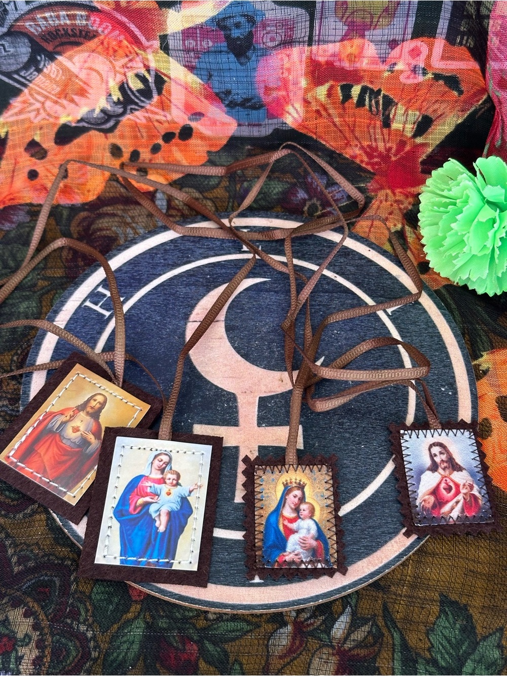 Set of 2 traditional religious scapulars